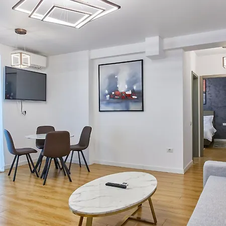 Elite By Signature * 那沃达利