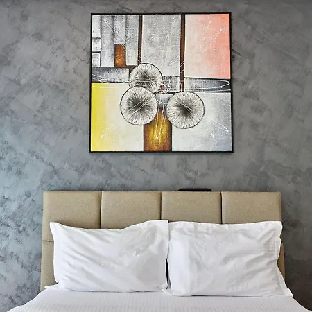 Elite By Signature *