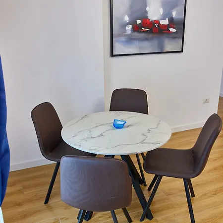 Elite By Signature *